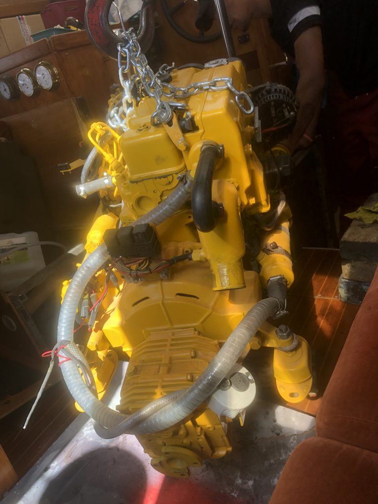 sustición de motor de velero roda de bará (2)