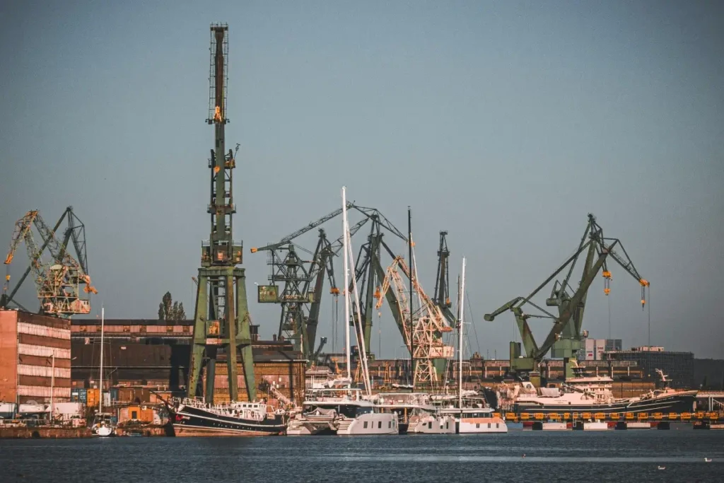 astilleros en port ginesta 6
